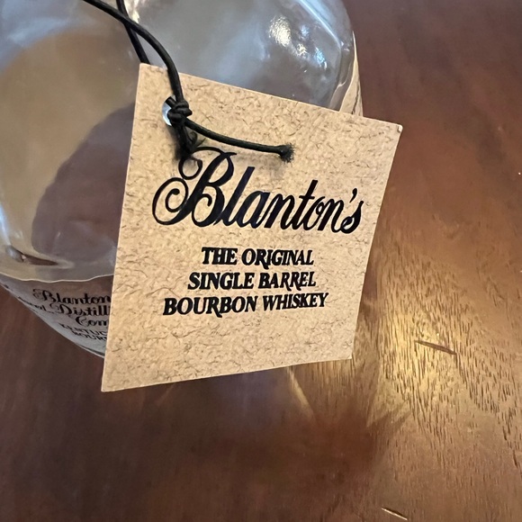 Blanton's Empty Glass Bourbon Whiskey Bottle with Letter O Horse Stopper - Picture 6 of 6